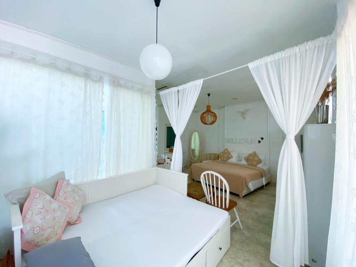 Green Gallery Beach Boutique Hotel Hua Hin Exterior photo