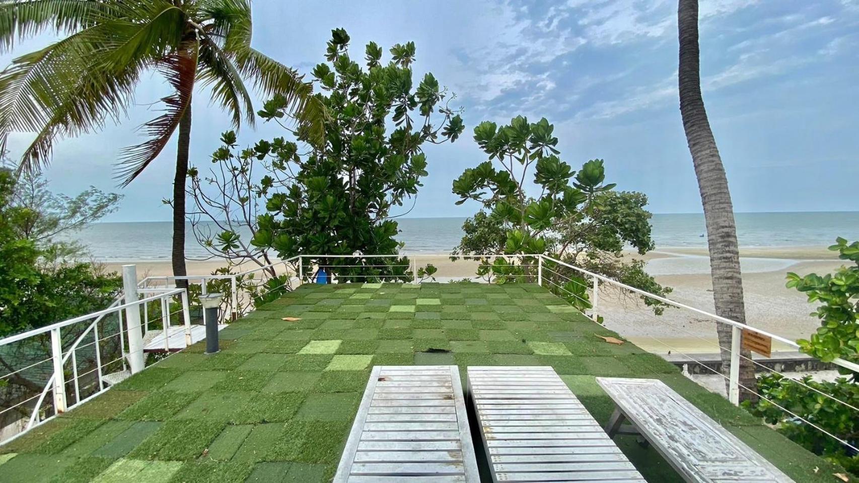 Green Gallery Beach Boutique Hotel Hua Hin Exterior photo