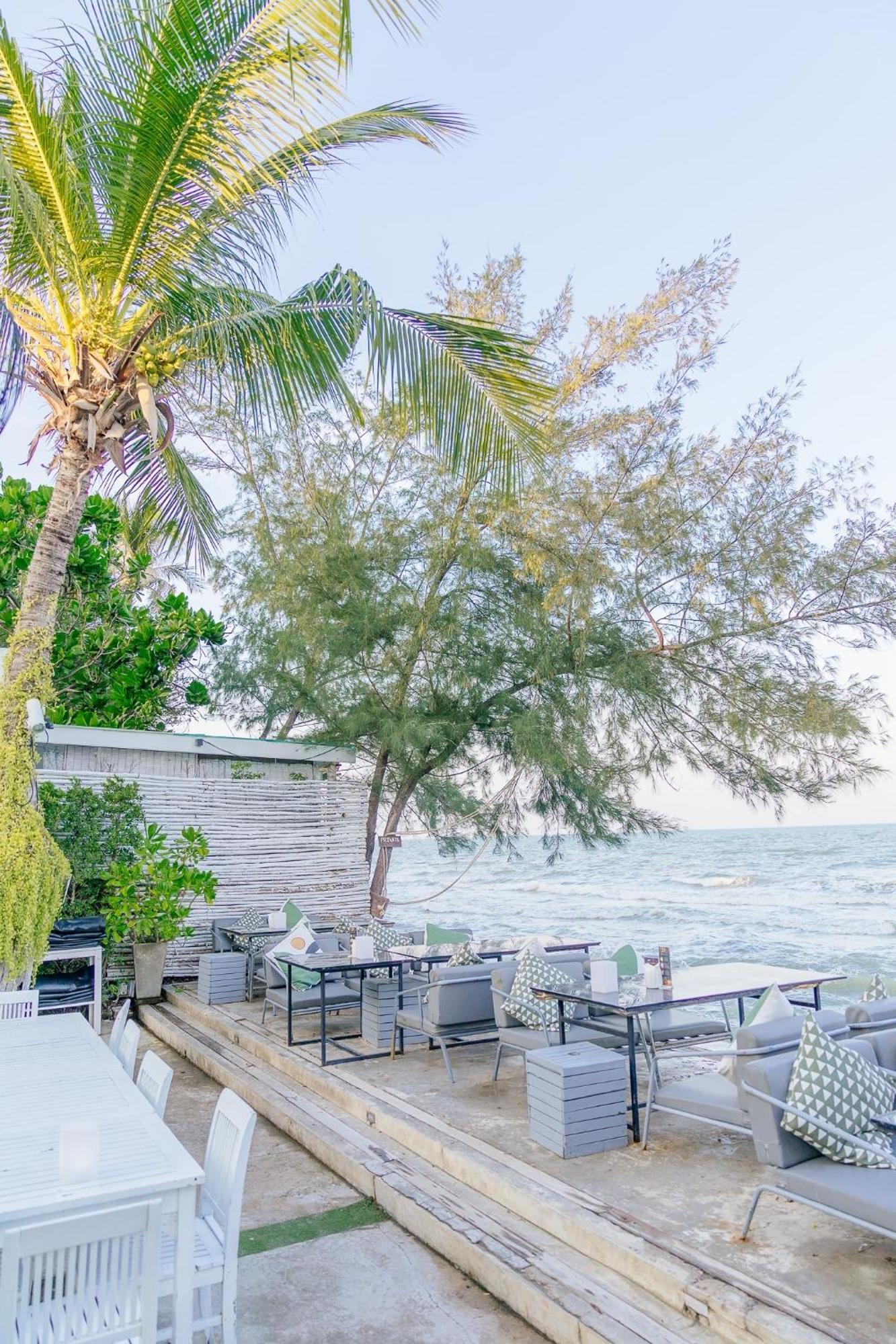 Green Gallery Beach Boutique Hotel Hua Hin Exterior photo